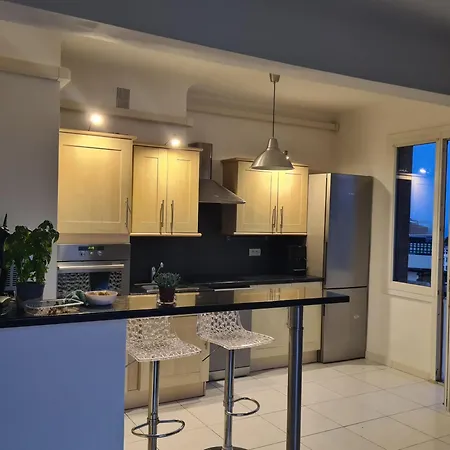 Beautiful 3-room Sea View *