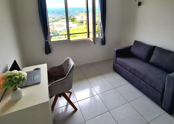 Lejlighed Beautiful 3-room Sea View