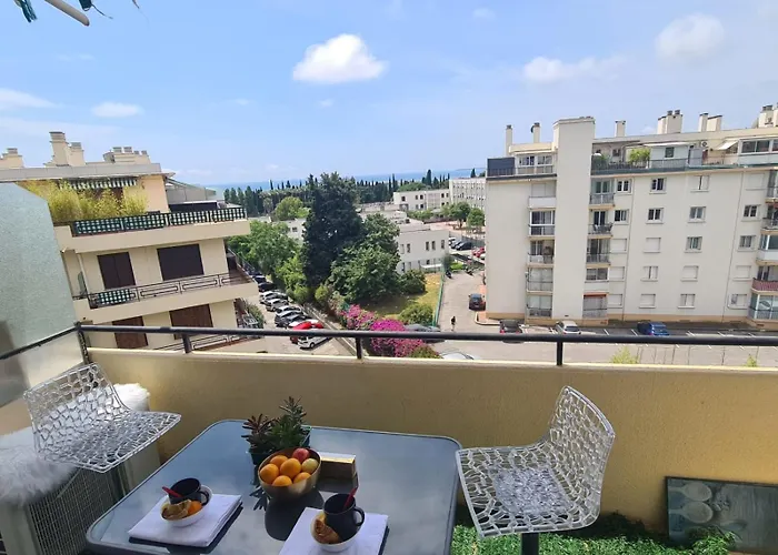 Beautiful 3-room Sea View *